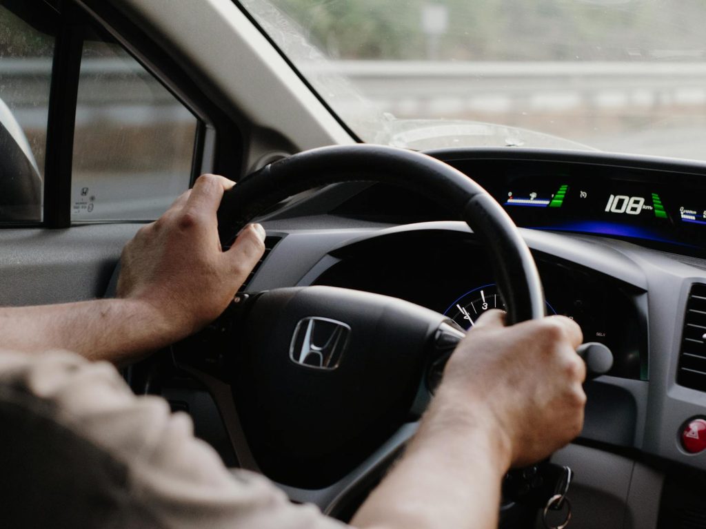 hands on honda civic steering wheel